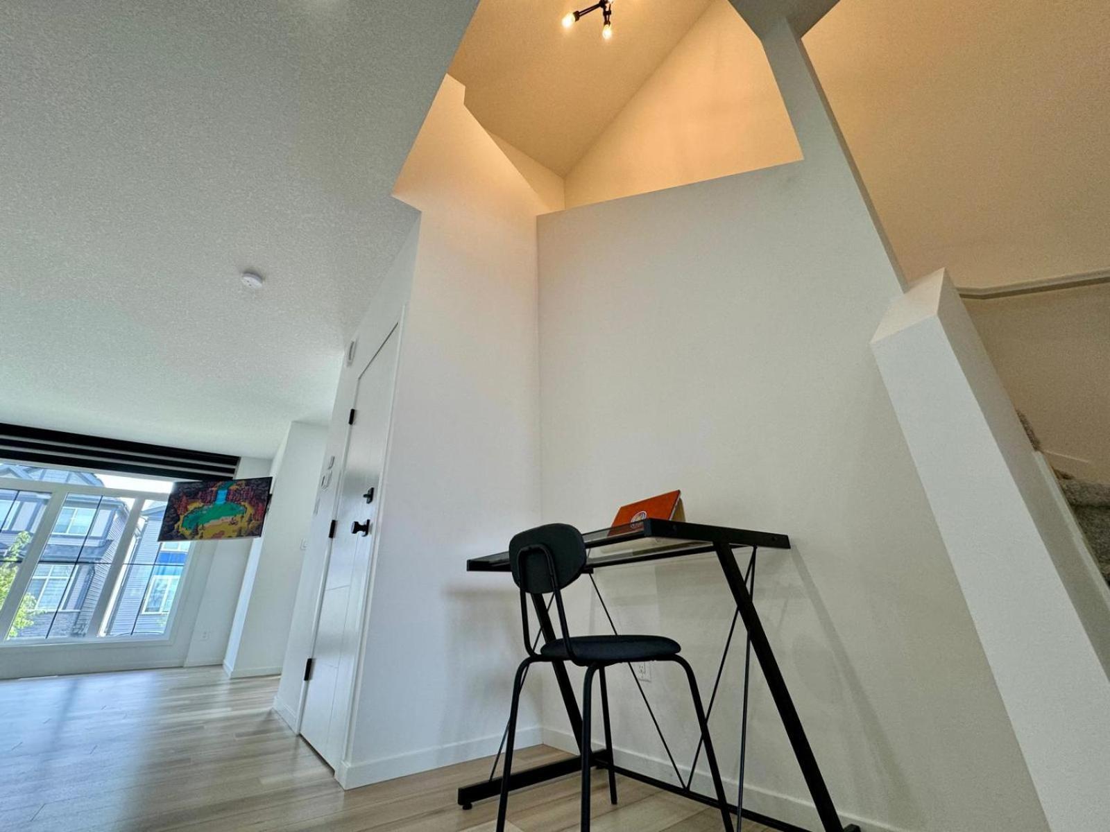 Modern Tuxedo 3 Bedroom Holiday home